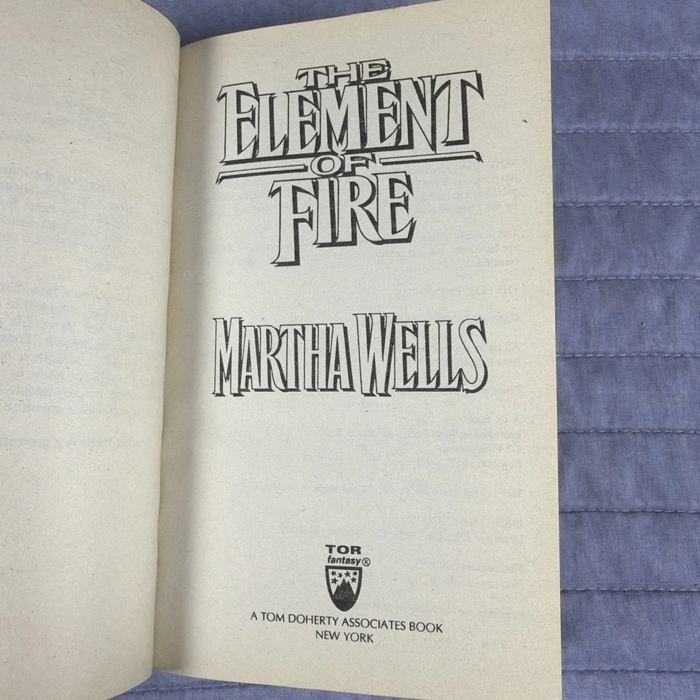 The Element of Fire Martha Wells 1994 TOR Paperback 1st Printing Fantasy